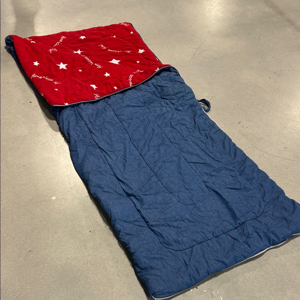 American Girl Red Star Quilted Blanket with Blue Backing Fold Up Bag